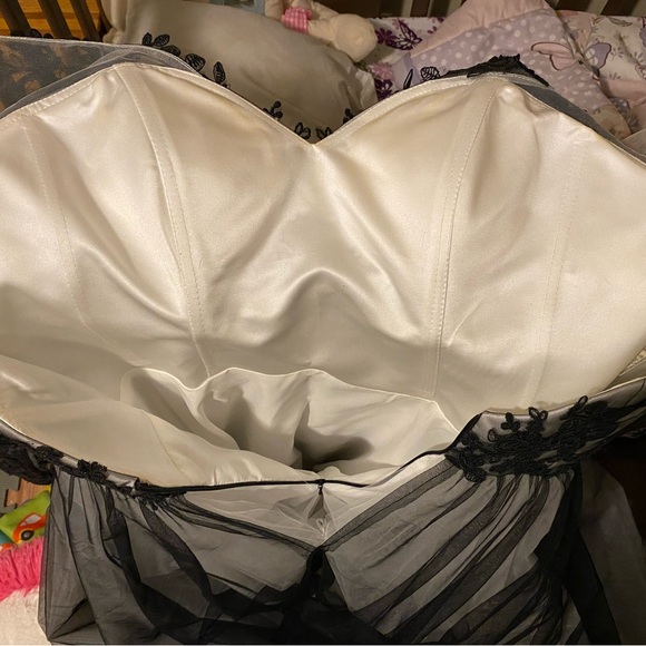 Wedding dress by Light in the Box - Picture 4 of 7